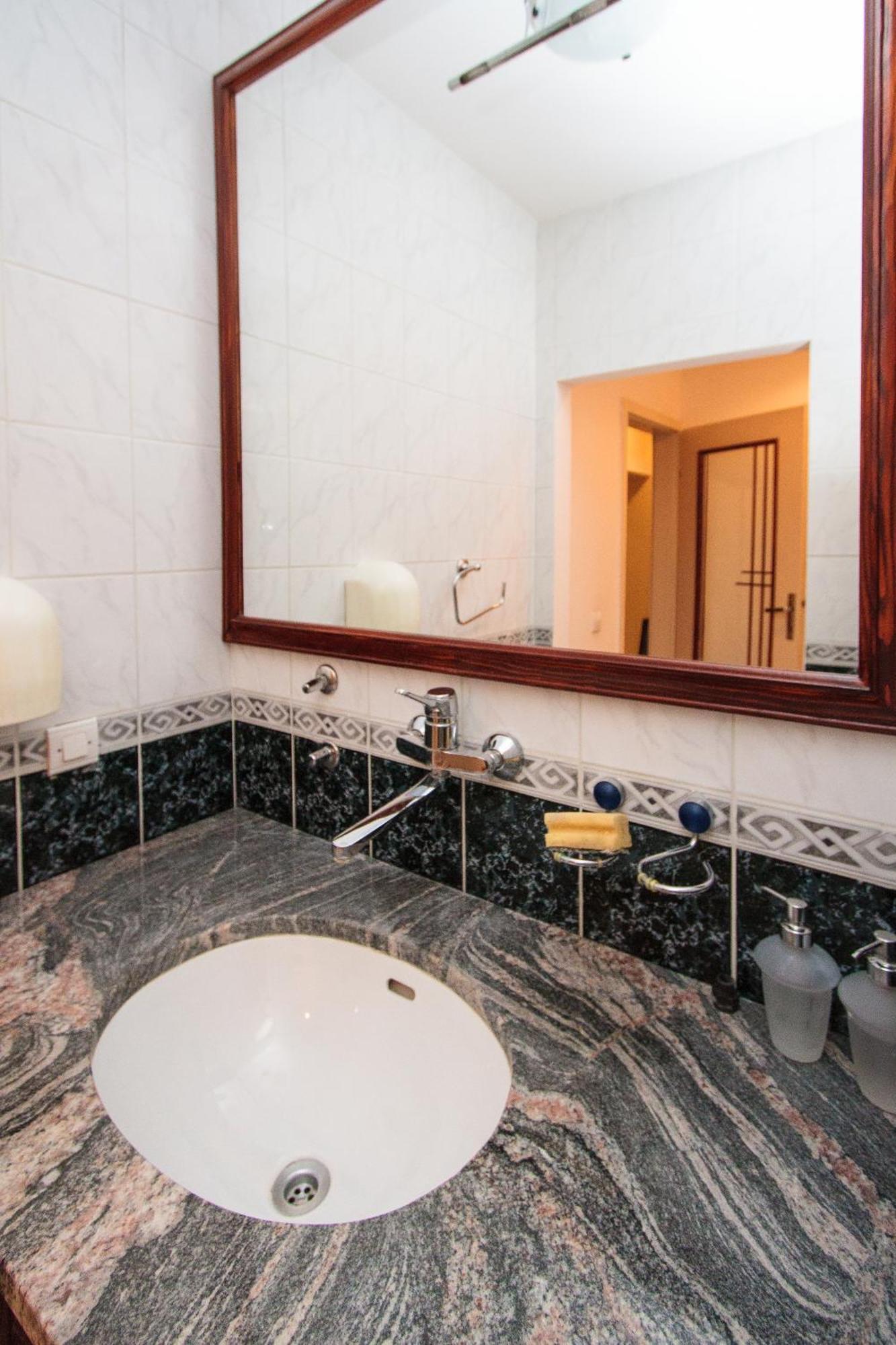 Milan'S Apartments Sveti Stefan Szoba fotó